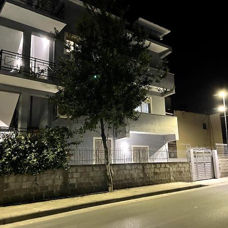 Edlira Apartments Дуррес Экстерьер фото