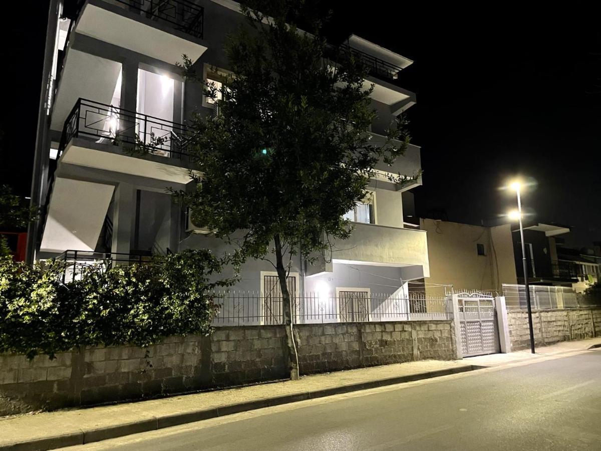 Edlira Apartments Дуррес Экстерьер фото
